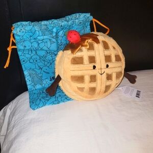 Jellycat Waffle Amuseables ~ Authentic